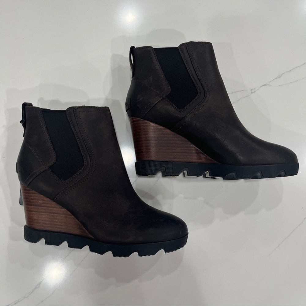Sorel Joan Uptown Wedge Chelsea Boot Brown Size 10